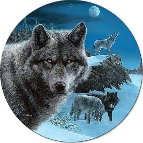 House 28 in. Wolf Night Watch Round Metal Sign HO1123901